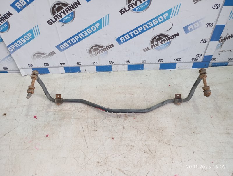 Стабилизатор поперечной устойчивости задний RVR 1993 N28W 4D68