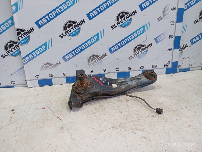 Запчасть рычаг продольный задний правый Mitsubishi Lancer 2006 CS3A 4g18 Б/У Рычаг продольный задний правый Mitsubishi Lancer 2006 CS3A 4g18 Б/У