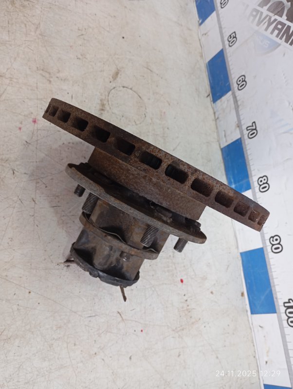 Ступица передняя правая Landmark 2007 V3 4G64