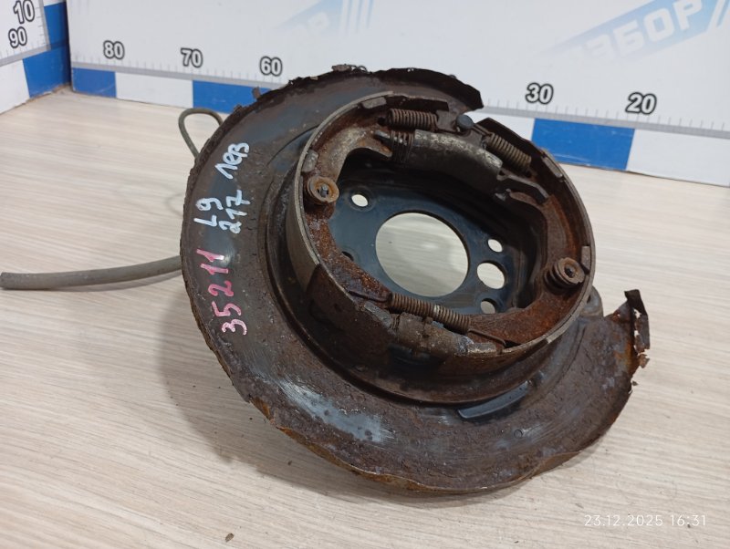 Механизм стояночного тормоза задний левый Lancer 9 2005 CS3A 4g18