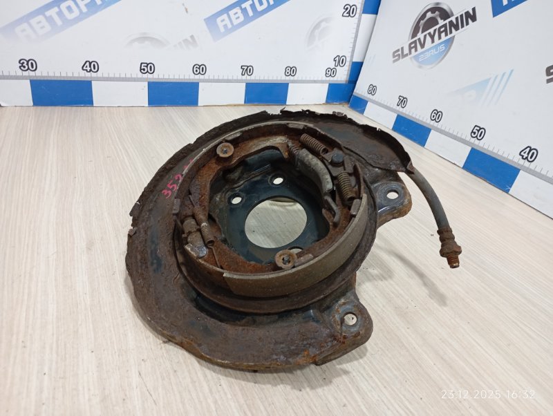 Механизм стояночного тормоза задний левый Lancer 9 2005 CS3A 4g18