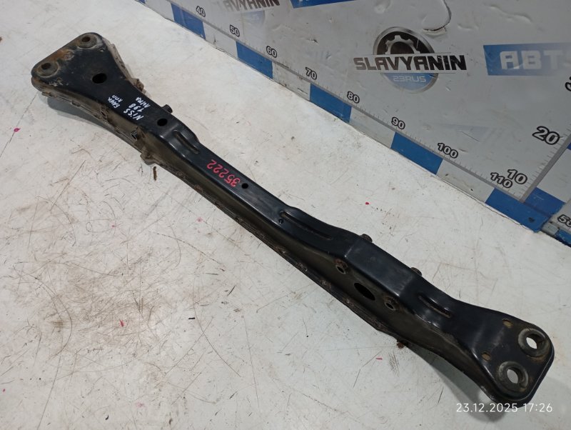 Балка под КПП Cefiro 1996 A32 VQ20