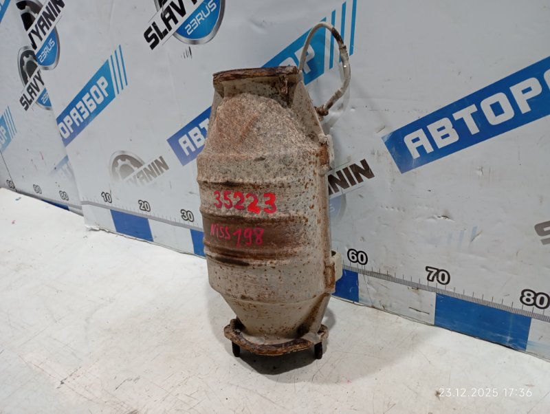 Катализатор Nissan Cefiro A32 VQ20