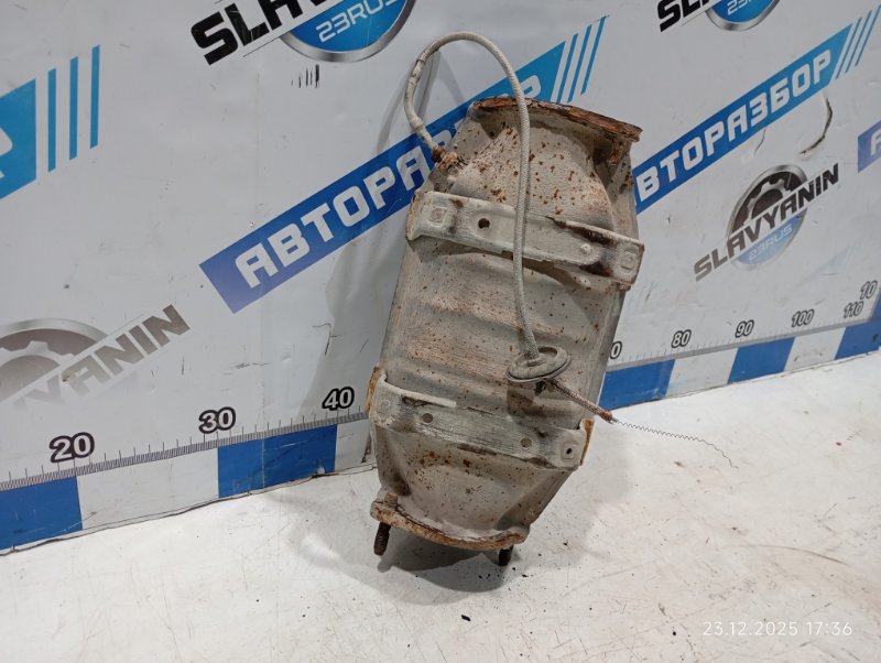 Катализатор Cefiro 1996 A32 VQ20