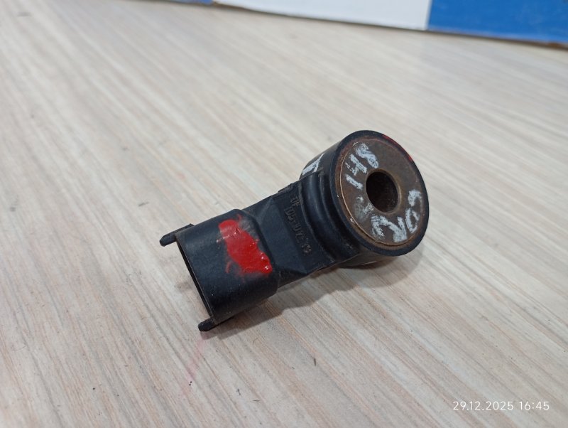 Датчик детонации Corsa 2005 хэтчбэк Z12XER