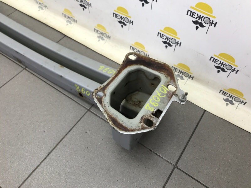 Усилитель бампера передний Compass MK49