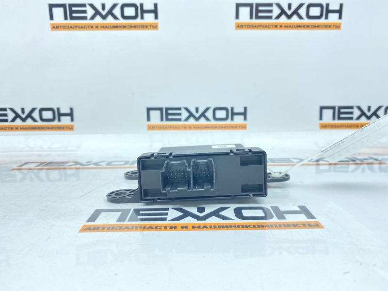 Блок управления парктрониками JEEP GRAND CHEROKEE WK2 Блок управления парктрониками JEEP GRAND CHEROKEE WK2