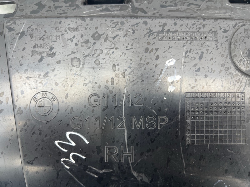 Кронштейн бампера задний правый 7-Series 2018 G11 3.0 B57D30