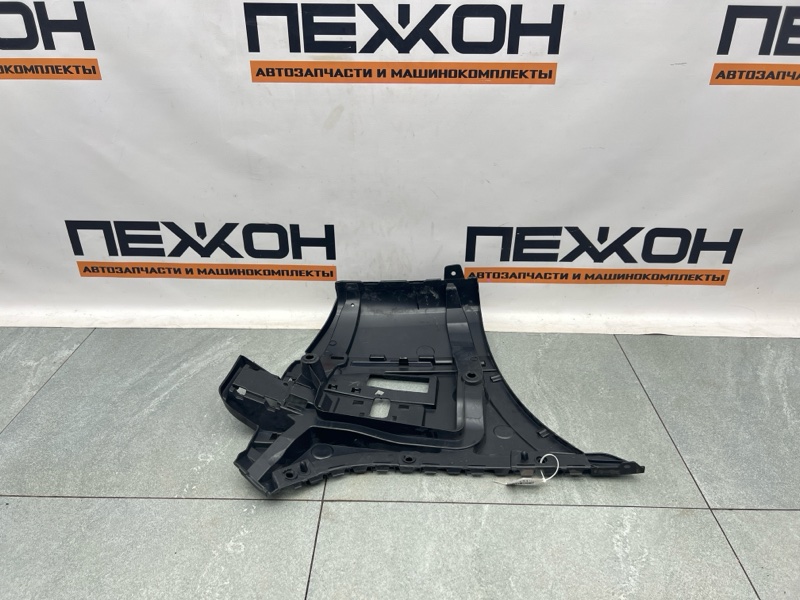 Кронштейн бампера задний правый 7-Series 2018 G11 3.0 B57D30