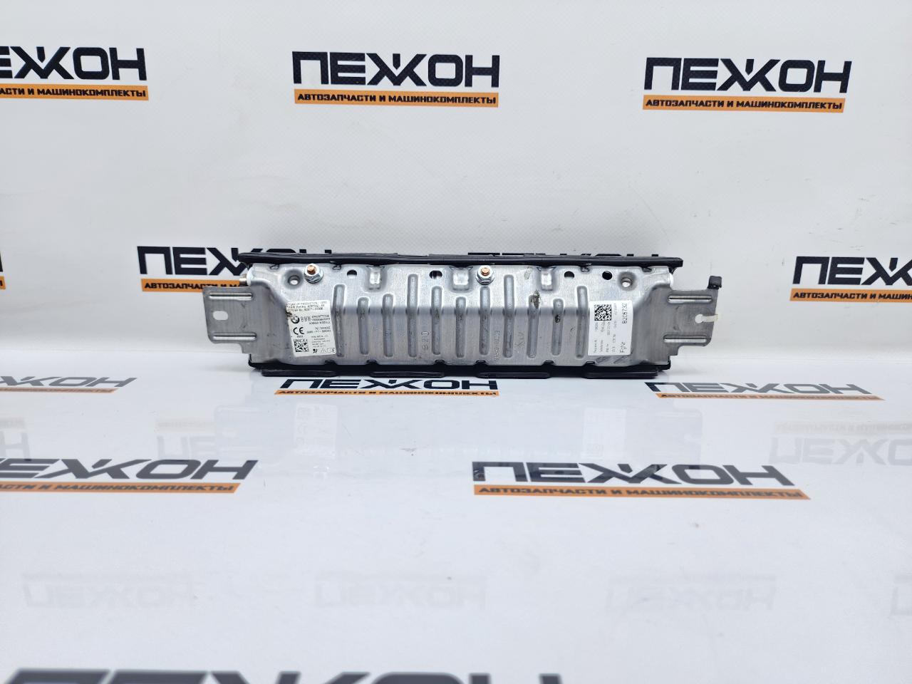 Подушка безопасности в колени BMW 7-Series G11 3.0 B57D30