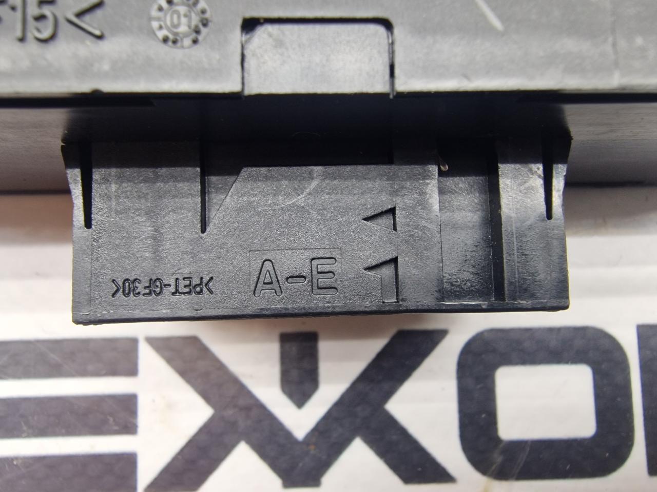 Блок управления парктрониками X-TYPE 2002 X400 3.0 AJ30