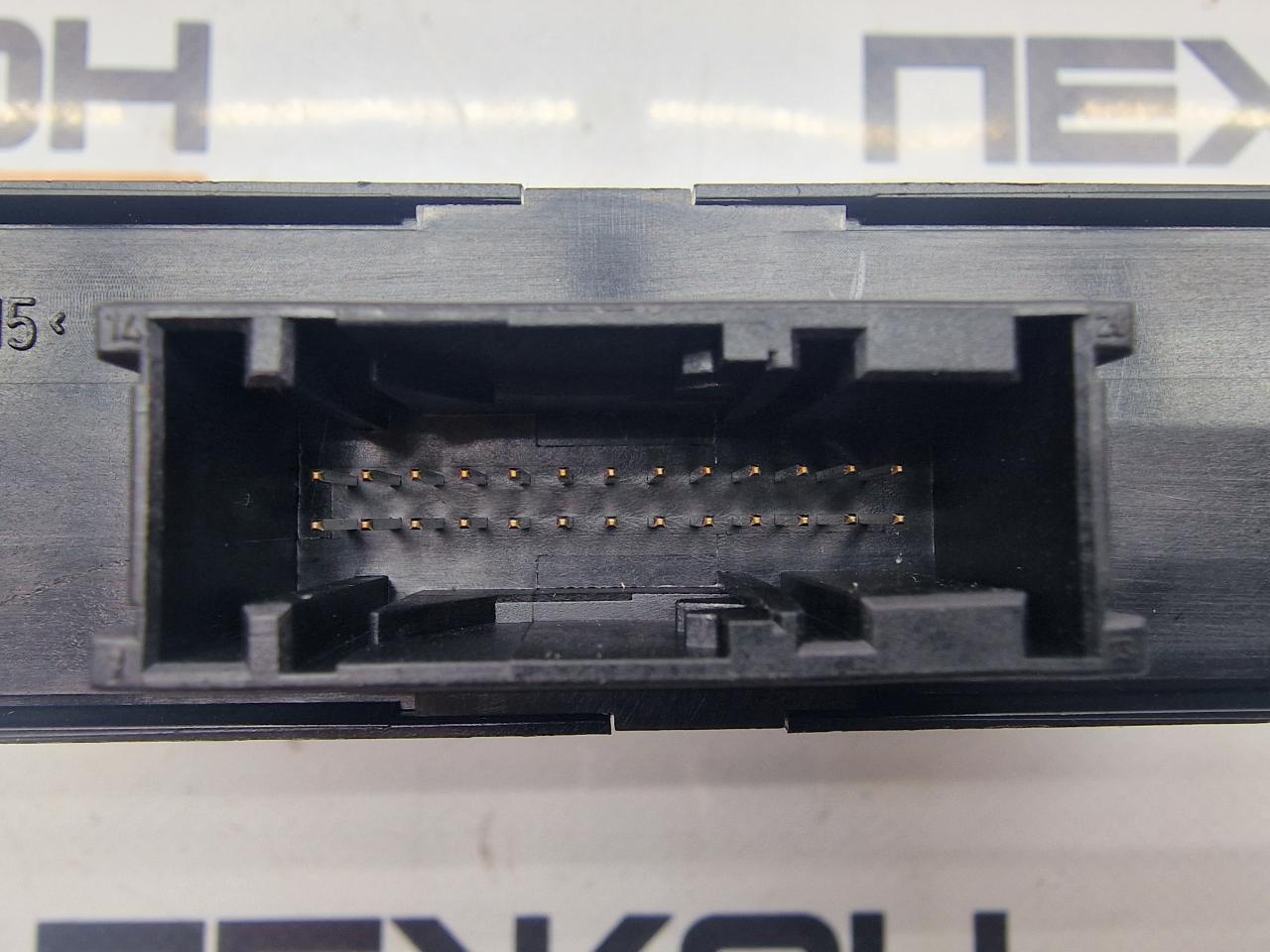 Блок управления парктрониками X-TYPE 2002 X400 3.0 AJ30