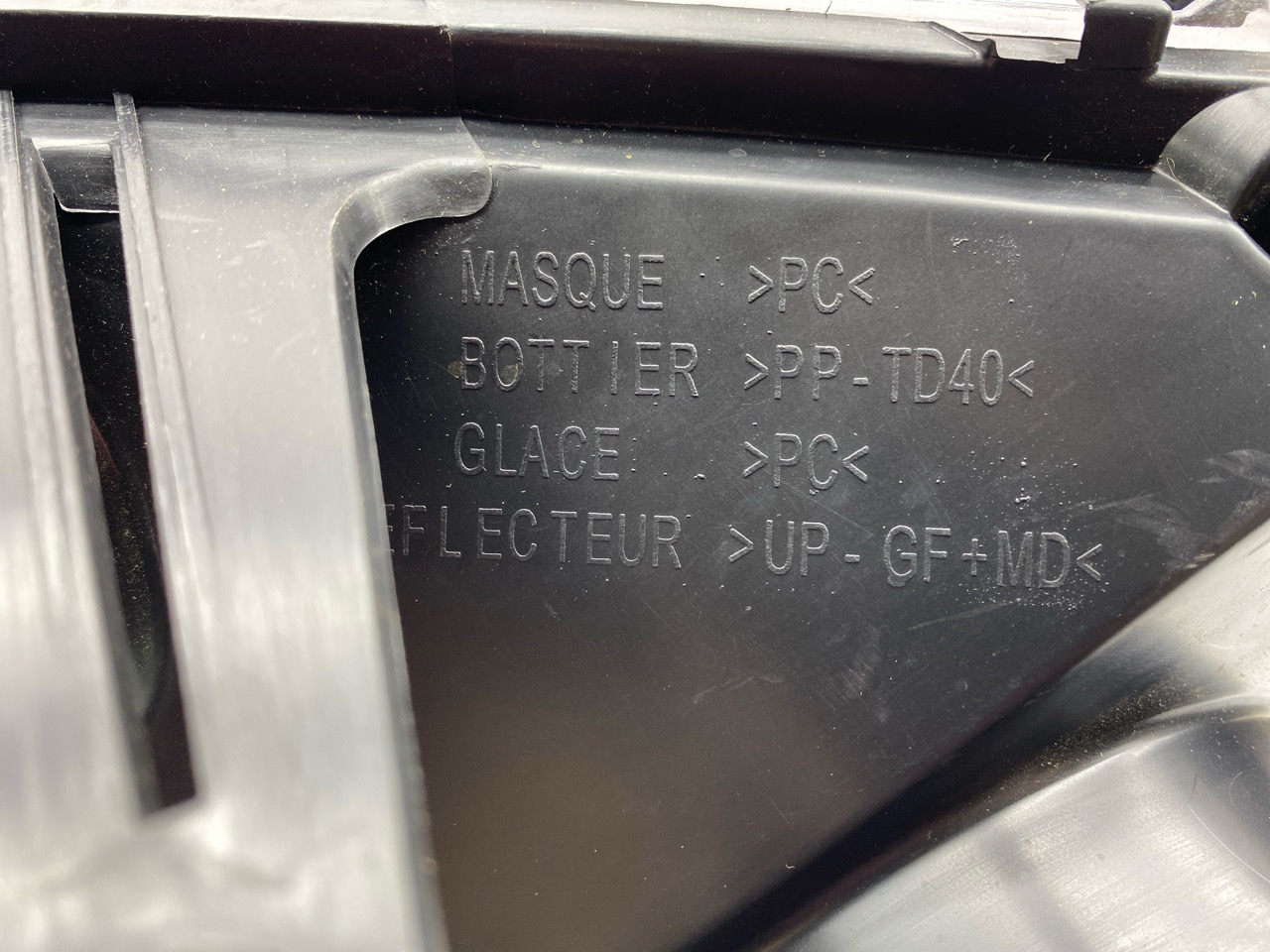 Фара (не оригинал) правая DUSTER 1