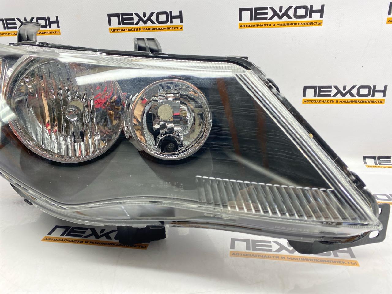 Фара (не оригинал) правая OUTLANDER 2 Фара (не оригинал) правая OUTLANDER 2