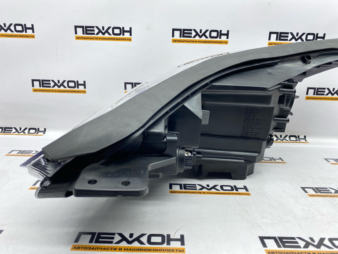 Фара (не оригинал) правая SPORTAGE 4