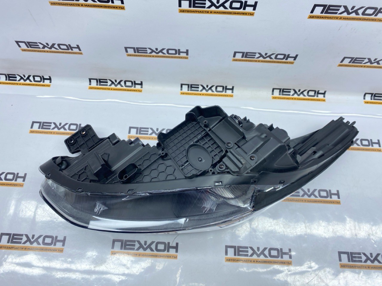 Фара (не оригинал) правая SPORTAGE 4
