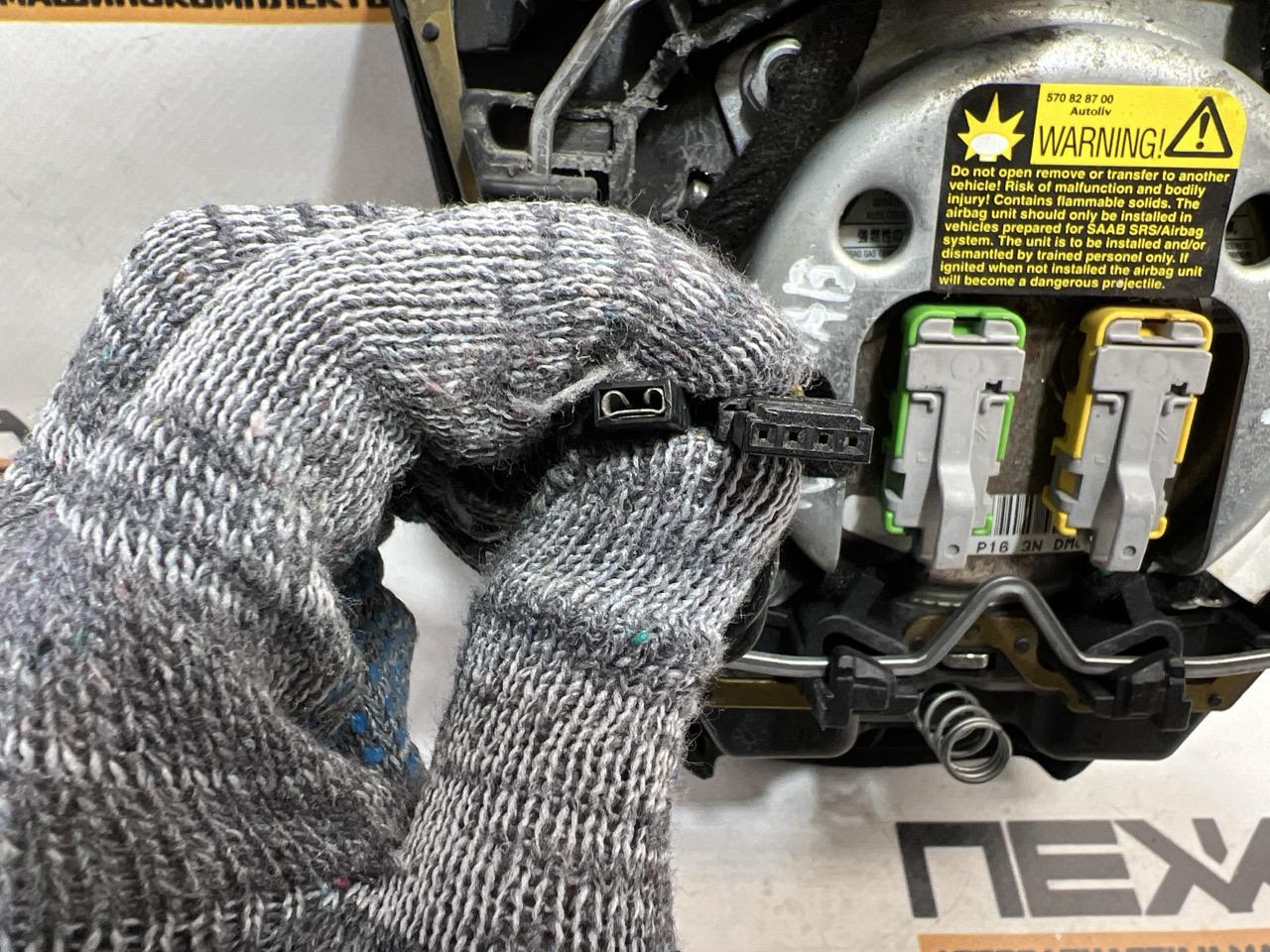 Подушка в руль 9-3 YS3F