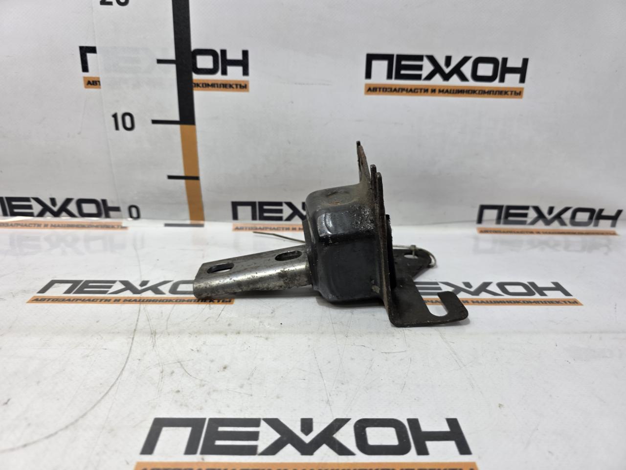 Подушка двигателя левая RENAULT SANDERO 2013 B52 0.9 H4BA400 112209464R контрактная