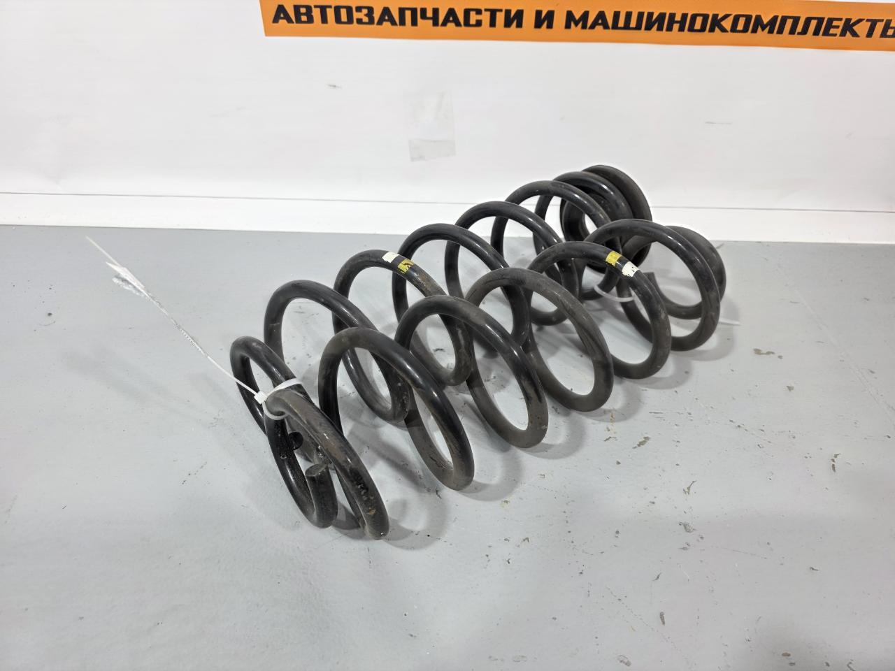 Пружины задние GOLF 2010 5K1 1.4 CAXA