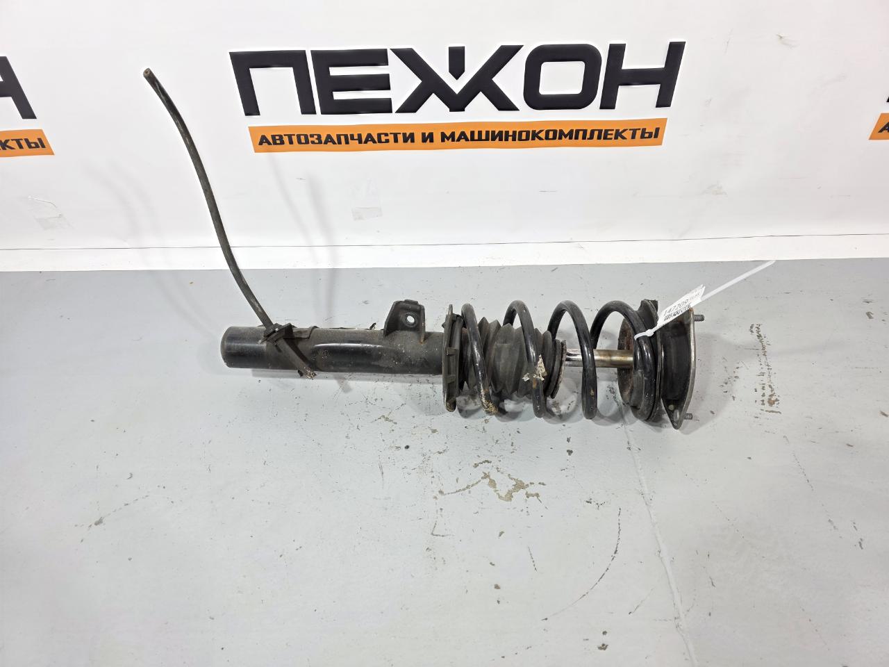 Амортизатор передний правый MINI COUNTRYMAN 2013 R60 1.6 N18B16A 31309813654 контрактная