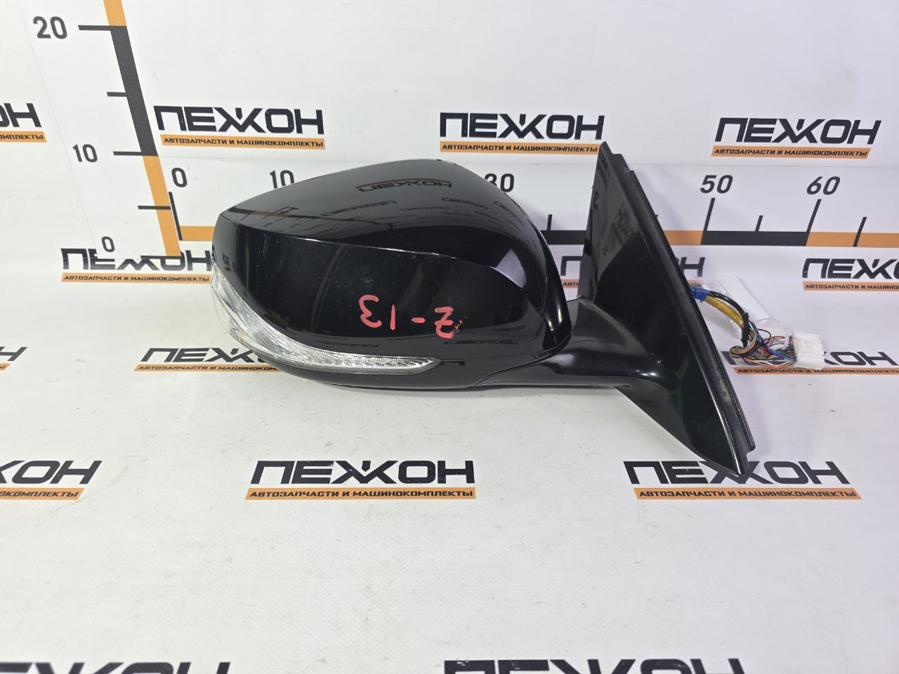 Зеркало правое INFINITI QX30 2018 H15 2.0 20PET 963015DA1A контрактная