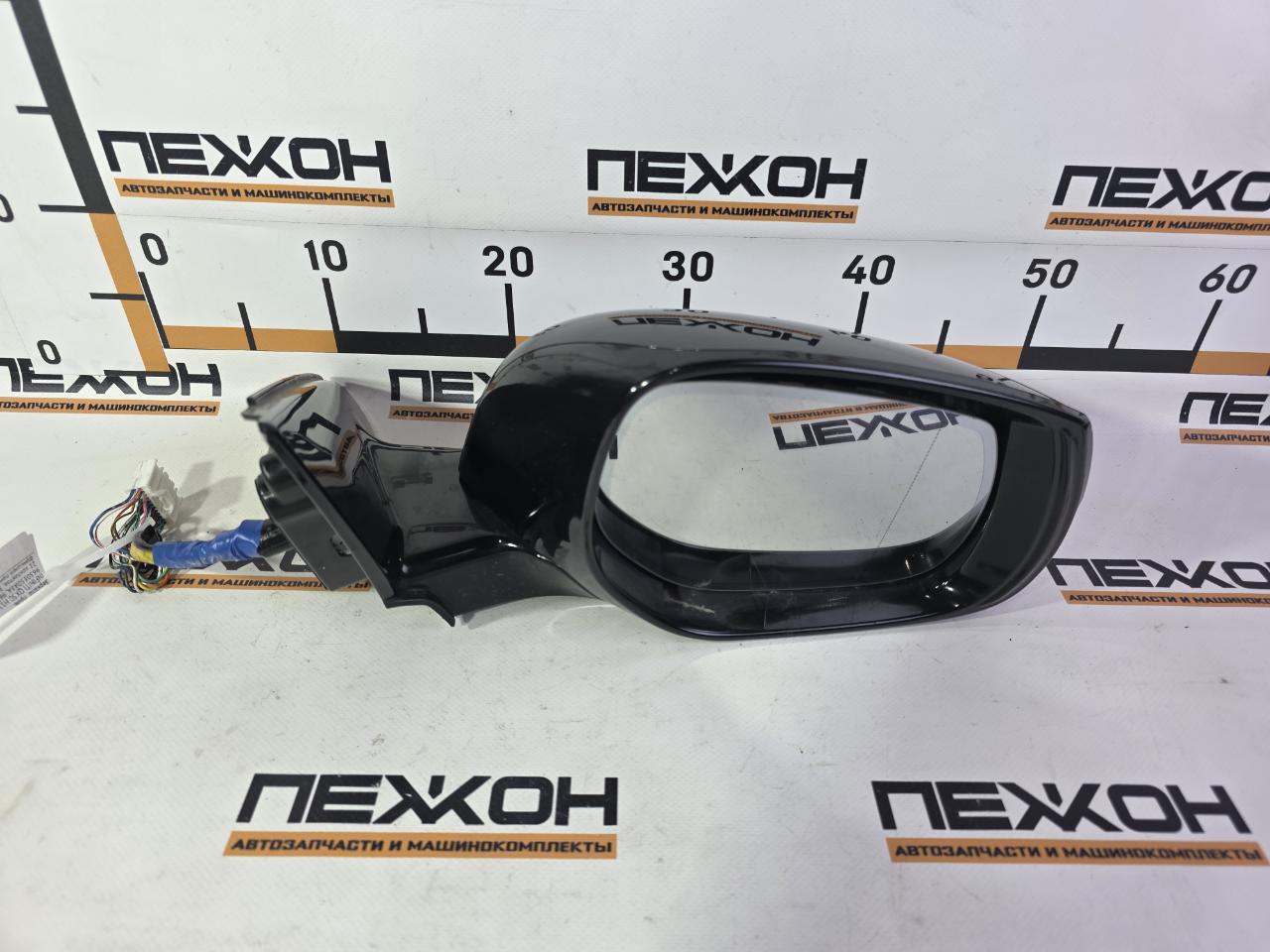 Зеркало правое QX30 2018 H15 2.0 20PET