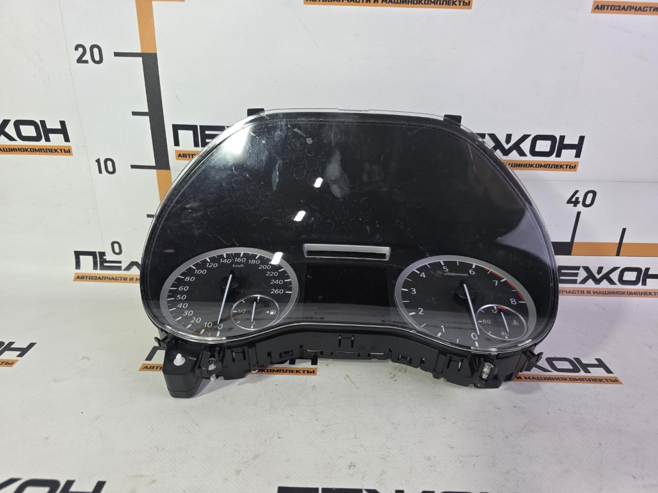 Панель приборов INFINITI QX30 2018 H15 2.0 20PET 24810HW40B контрактная