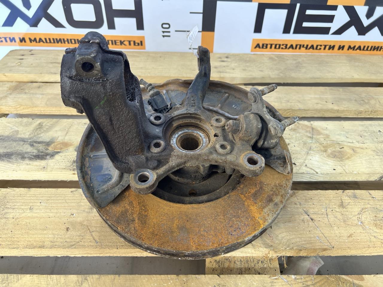 Кулак передний правый AUDI Q3 8U 2.0 CFFB