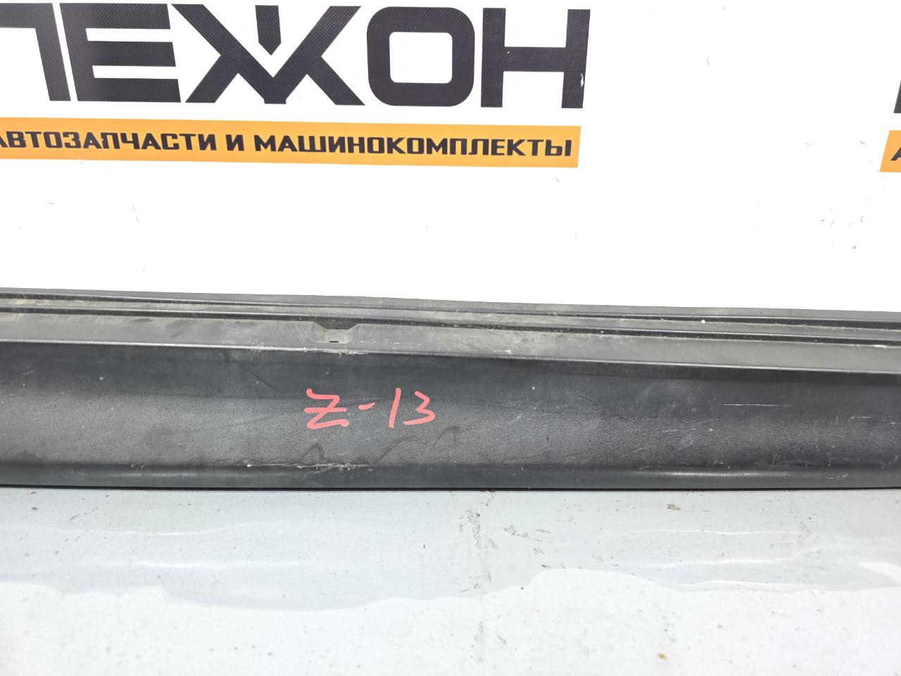 Накладка на порог правая INFINITI QX30 H15 2.0 20PET