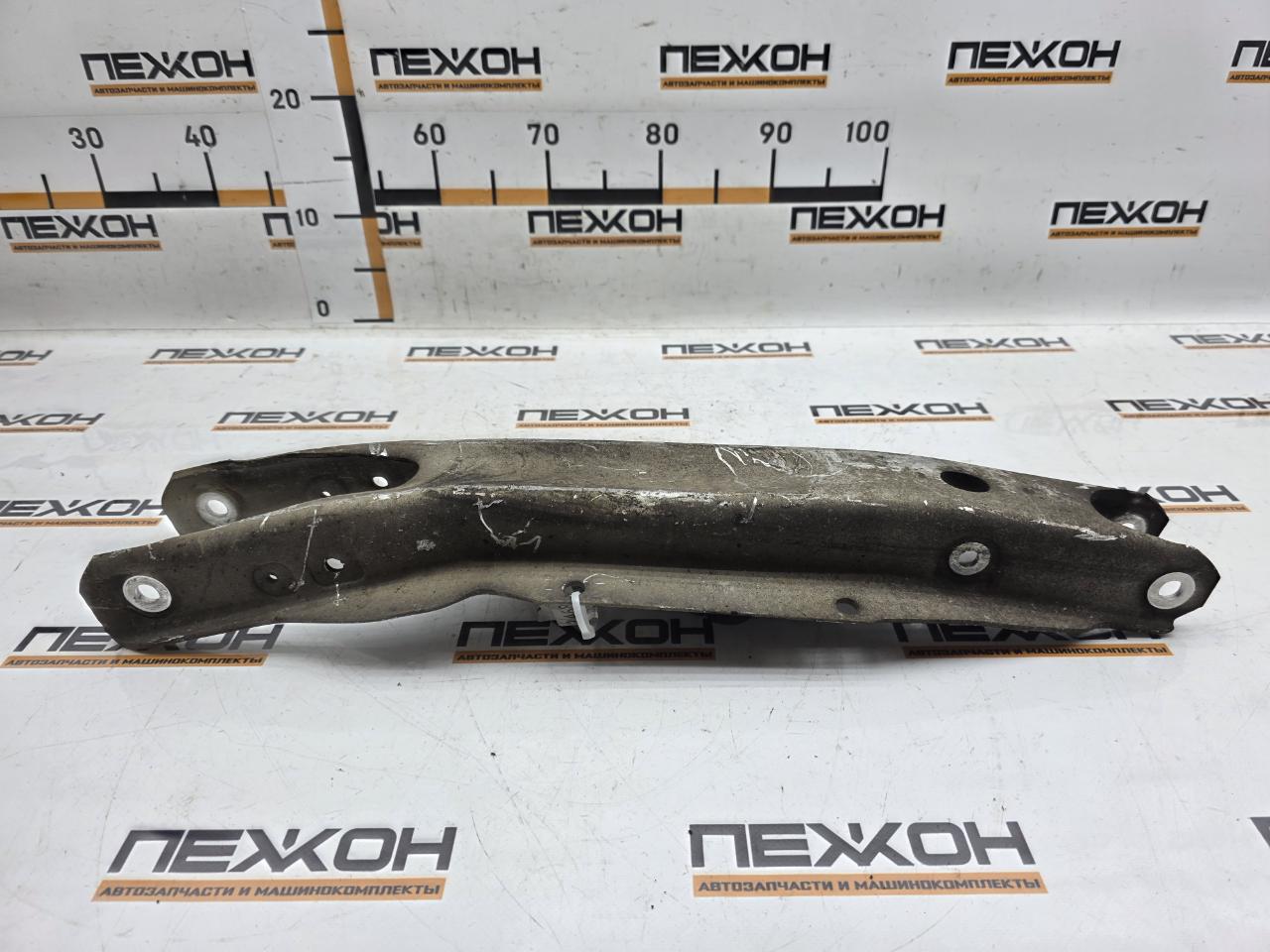 Рычаг подвески нижний задний QX30 2018 H15 2.0 20PET