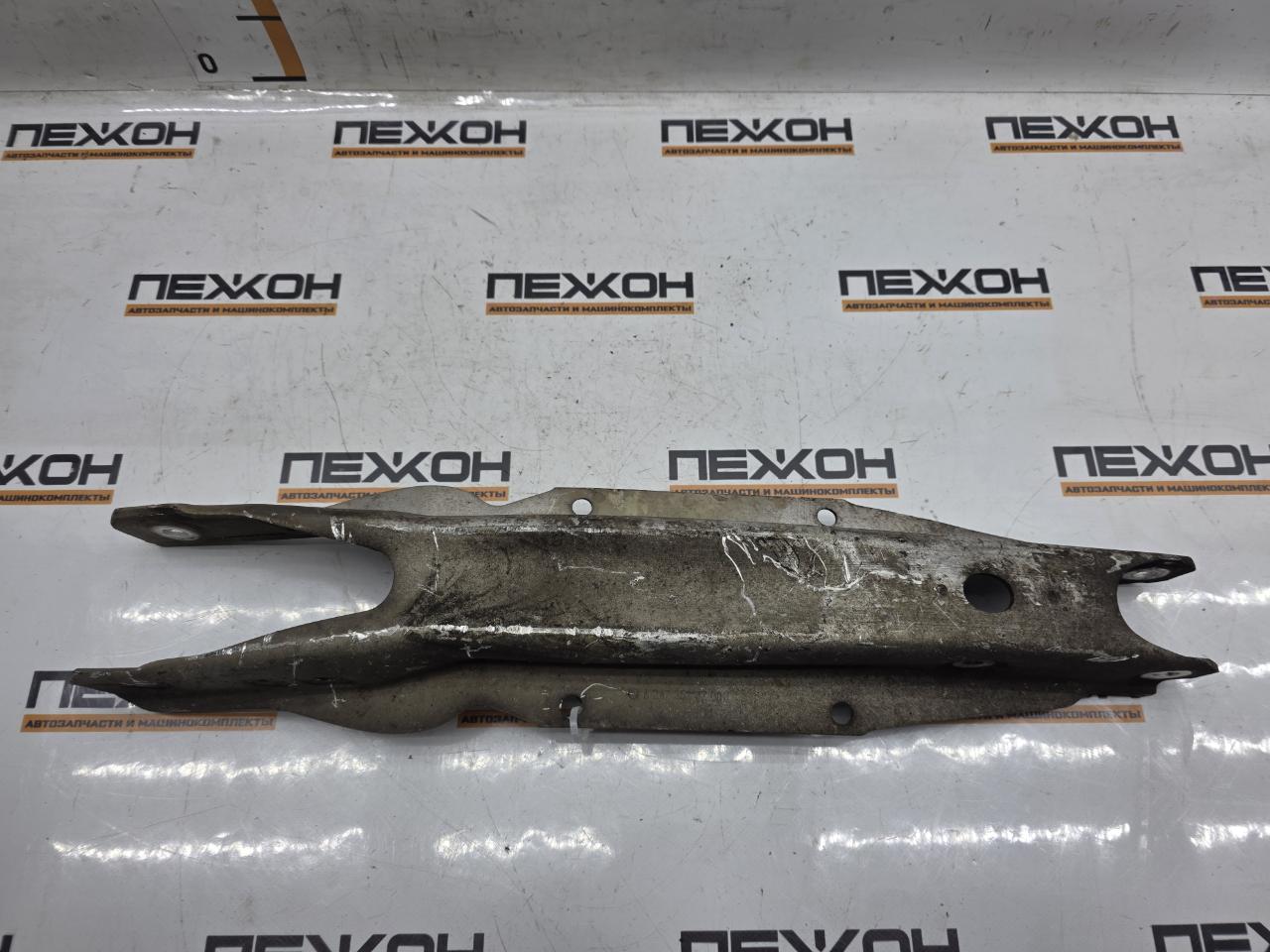 Рычаг подвески нижний задний QX30 2018 H15 2.0 20PET