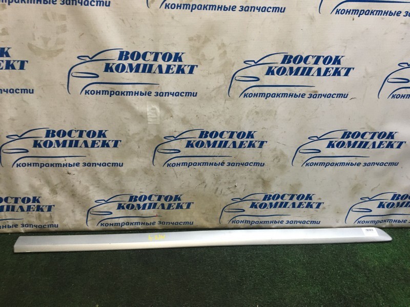 Молдинг на дверь Volvo S40 2006 MS66 B5244S5 перед лев