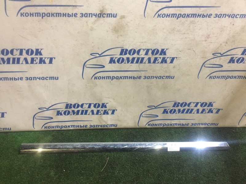 Молдинг на дверь Nissan Bluebird Sylphy KG11 MR20DE зад прав