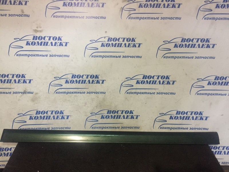 Накладка двери Nissan Cefiro Wagon WA32 VQ20DE перед прав