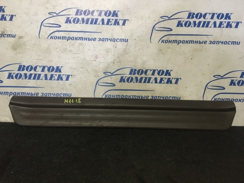 Накладка порога Nissan Cefiro Wagon WA32 VQ20DE перед прав