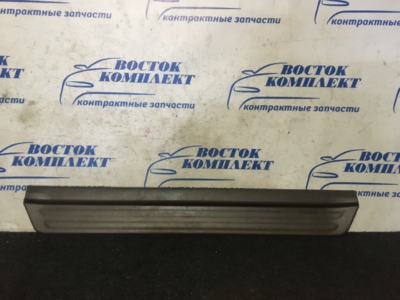 Накладка порога Nissan Cefiro Wagon WA32 VQ20DE перед лев