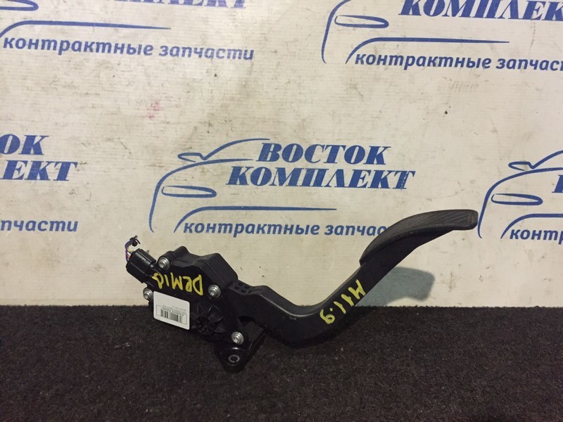 Педаль газа Mazda Demio DE3FS ZJ-VE