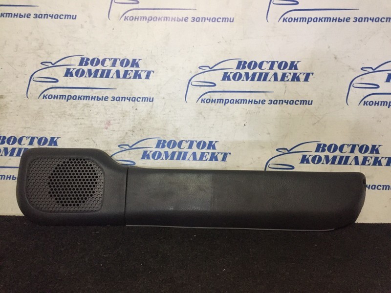 Накладка пластиковая в салон Honda Logo GA3 D13B прав