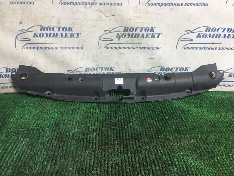 Накладка на рамку радиатора Honda Stream RN8 R20A