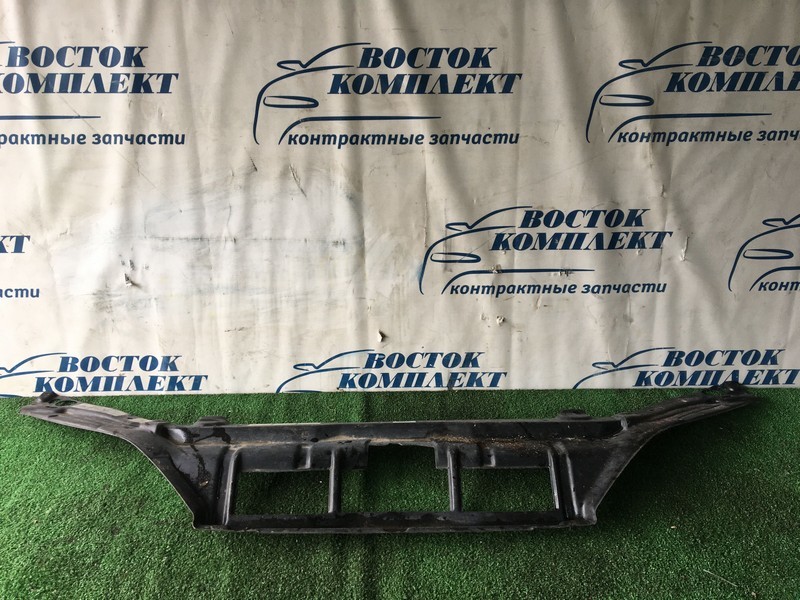 Накладка на рамку радиатора Toyota Windom MCV21 2MZ-FE