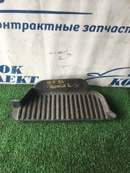 Накладка порога Mazda Bongo SK22M R2 перед лев