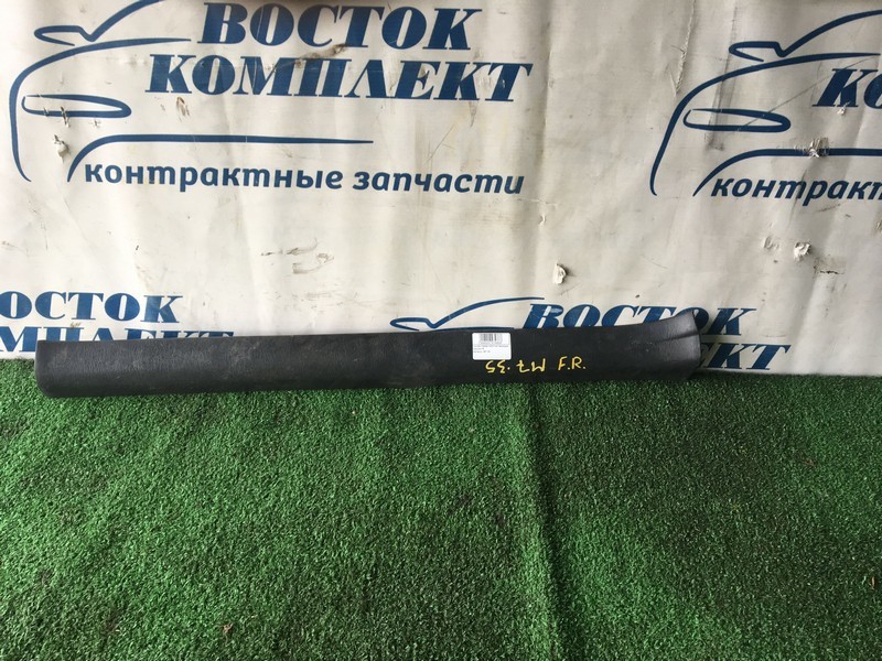 Накладка порога Toyota Corolla Fielder NZE124 1NZ-FE перед прав