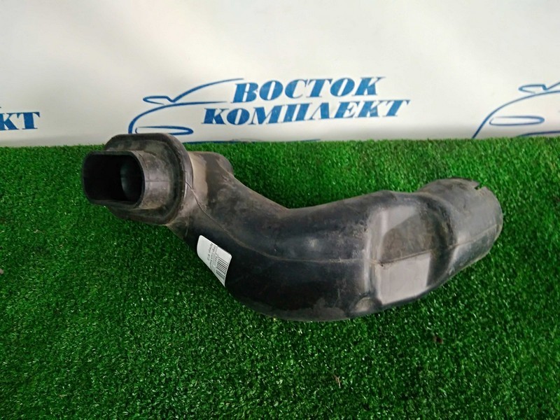 Воздухозаборник Mitsubishi Dingo CQ2A 4G15