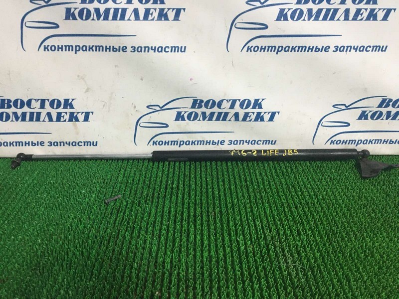 Амортизатор багажника Honda Life JB5 P07A