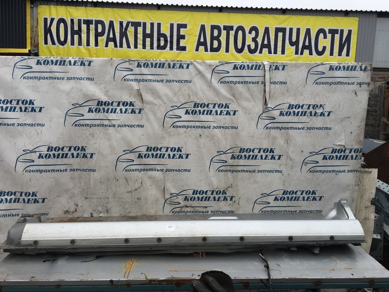 Стойка кузова Nissan Wingroad WFY11 QG15DE лев