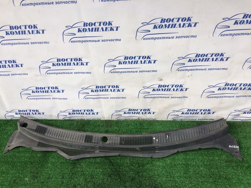 Решетка под лобовое стекло Toyota Altezza SXE10 3S-GE