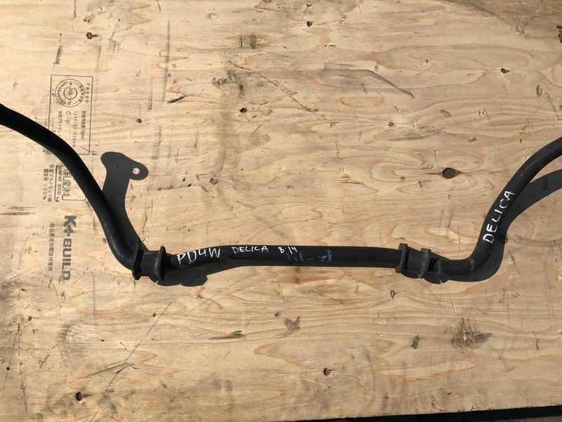 Стабилизатор поперечной устойчивости Mitsubishi Delica PD4W 4M40 перед