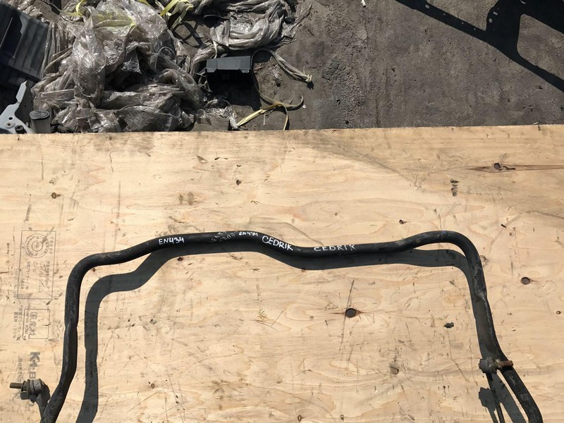 Стабилизатор поперечной устойчивости Nissan Cedric ENY34 перед