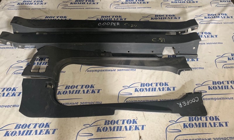 Накладка порога Mini Coupe R50 W10B16A