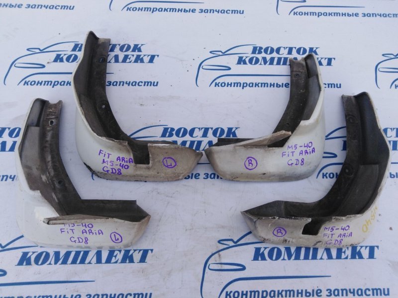 Брызговик Honda FIT Aria GD8 L15A